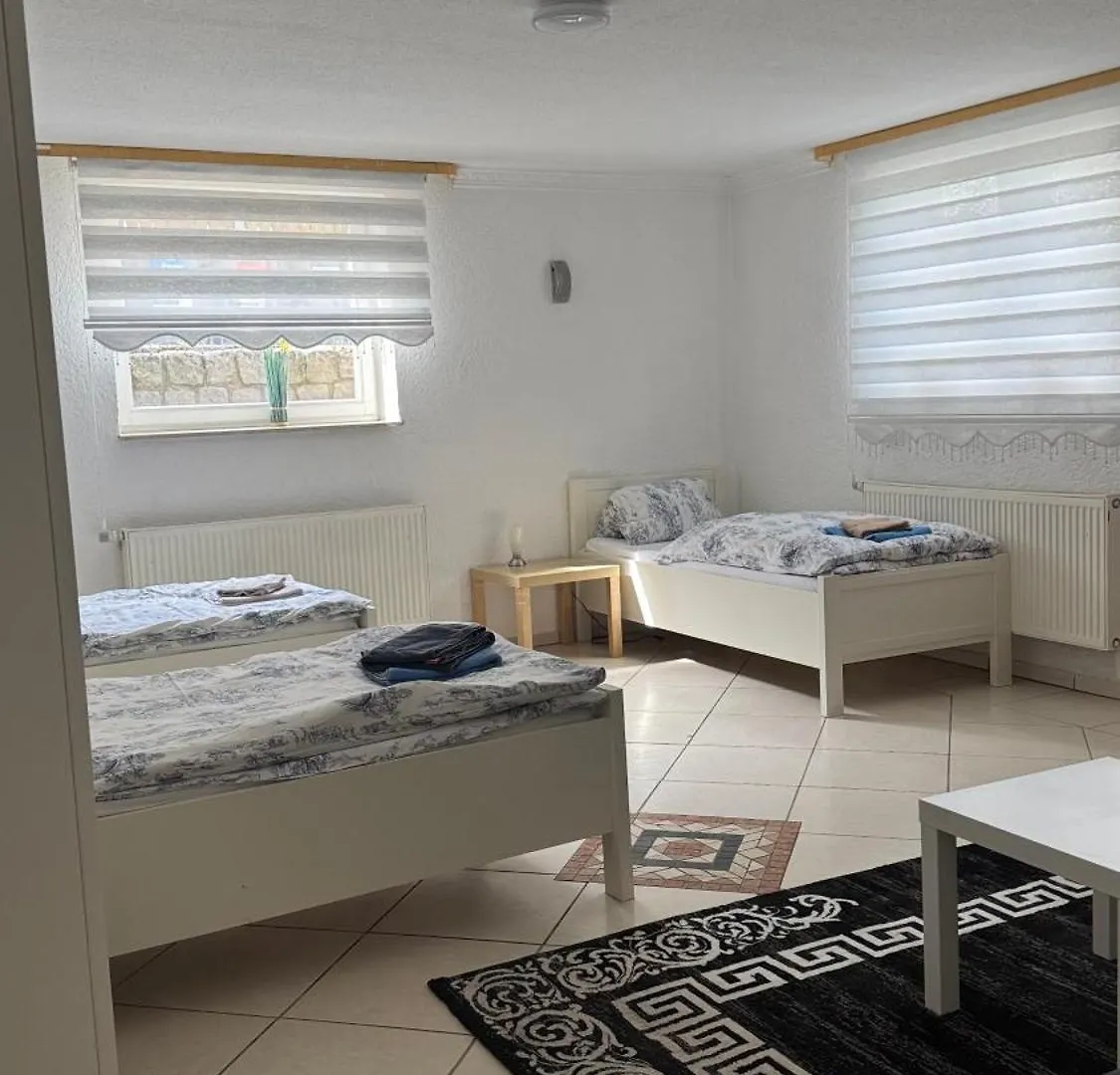 Ferienwohnung 1 Souterrainfenster Hannover Appartamento