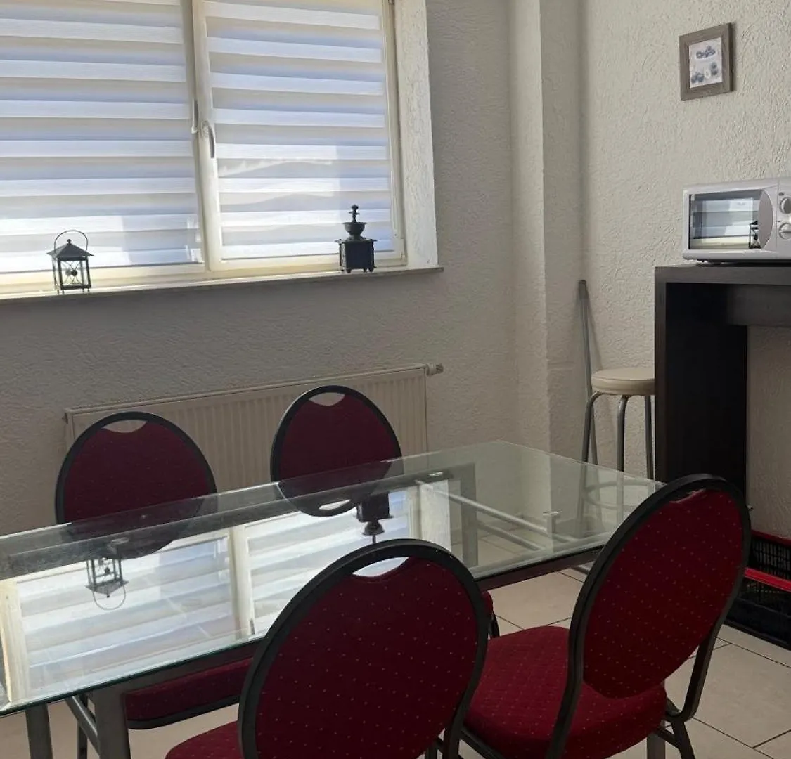 Appartamento Ferienwohnung 1 Souterrainfenster Hannover Germania